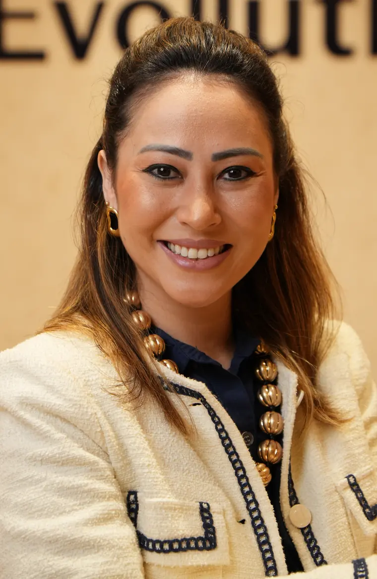 Dra. Thays Tamaributi, médica tricologista no Instituto Evollution